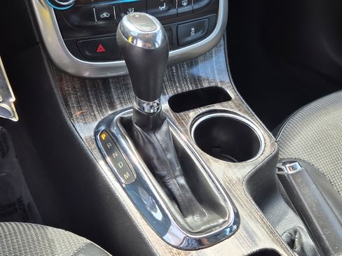 Used 2015 Chevrolet Malibu LT w/ Power Convenience Package image 7