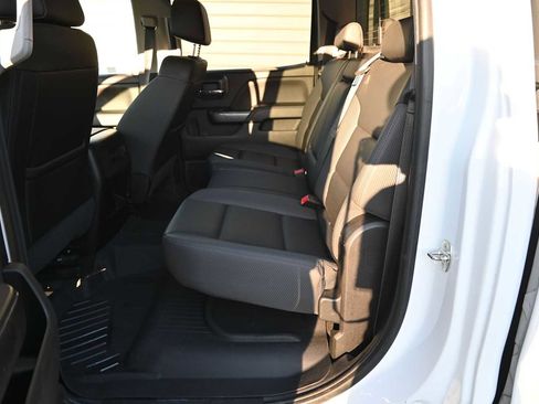 Used 2018 GMC Sierra 2500 SLT w/ All Terrain HD Package AWD/4WD image 30