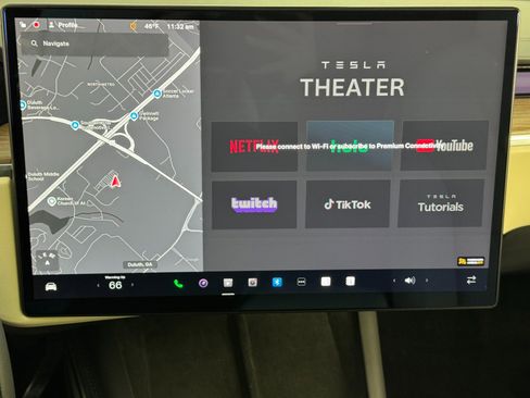 Used 2023 Tesla Model X image 25