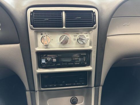 Used 2000 Ford Mustang GT RWD image 16
