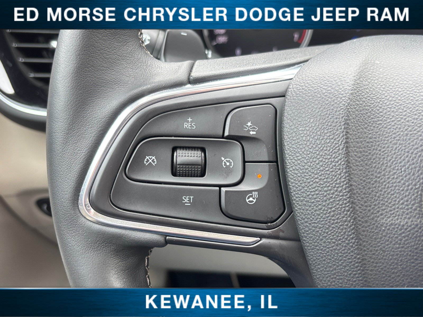 Used 2023 Buick Envision Avenir AWD/4WD image 25