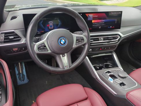 Used 2023 BMW i4 eDrive40 w/ M Sport Package RWD image 28