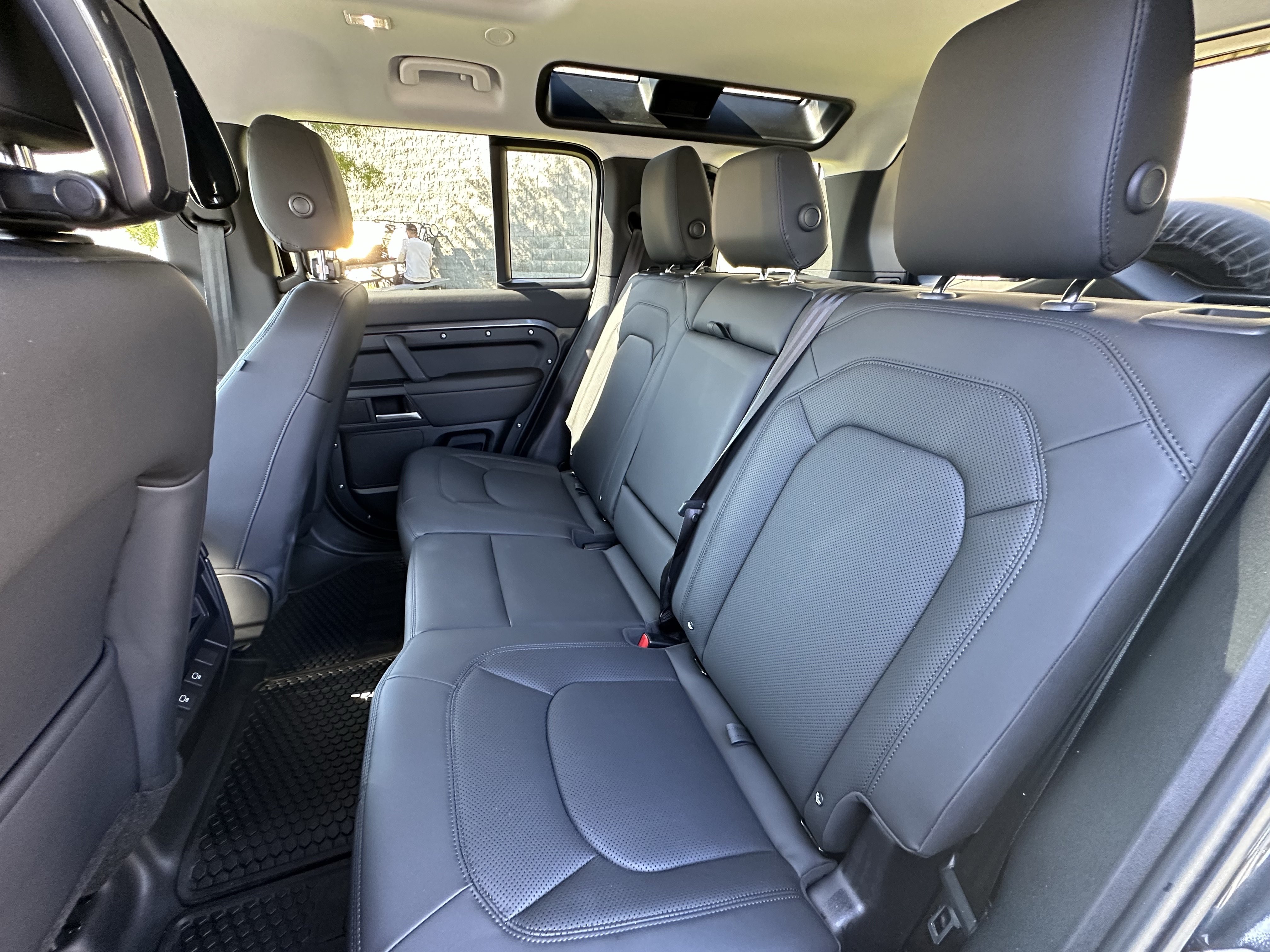 Certified 2025 Land Rover Defender 110 S AWD/4WD image 30