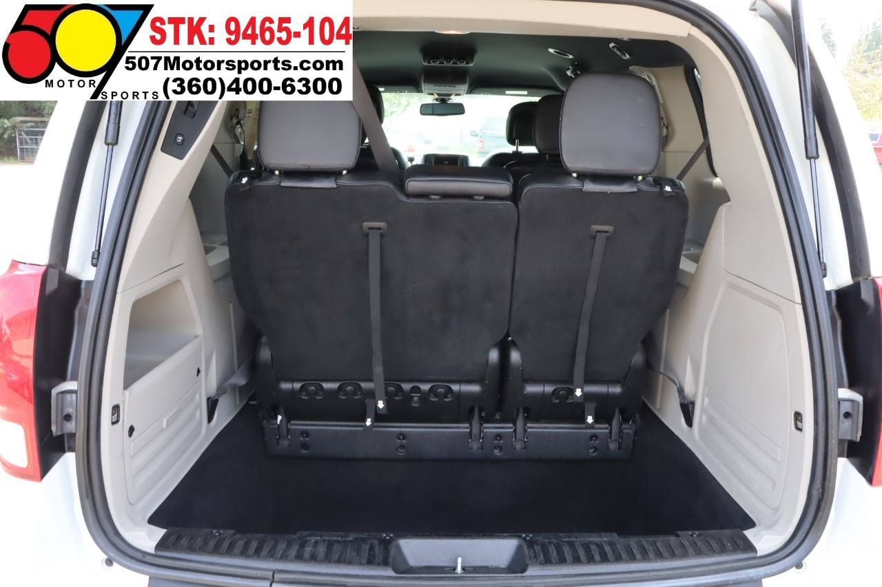 Used 2019 Dodge Grand Caravan SXT FWD image 16