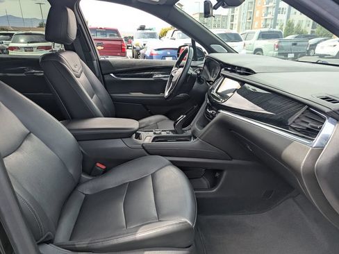 Used 2021 Cadillac XT6 Premium Luxury AWD/4WD image 38