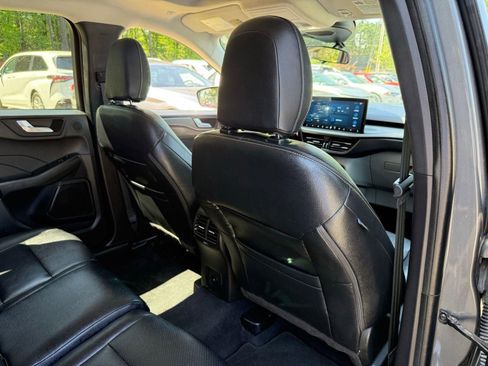 Used 2023 Ford Escape Active w/ Tech Pack #2 FWD image 29