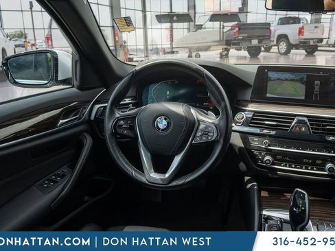 Used 2020 BMW 530i w/ Convenience Package RWD image 7