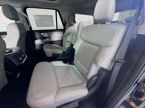 New 2026 Ford Expedition Active AWD/4WD image 23
