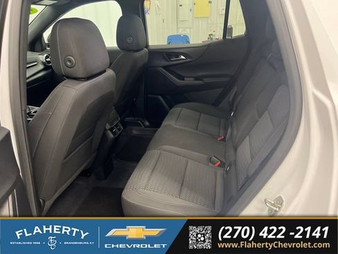 Used 2025 Chevrolet Equinox LT FWD image 11