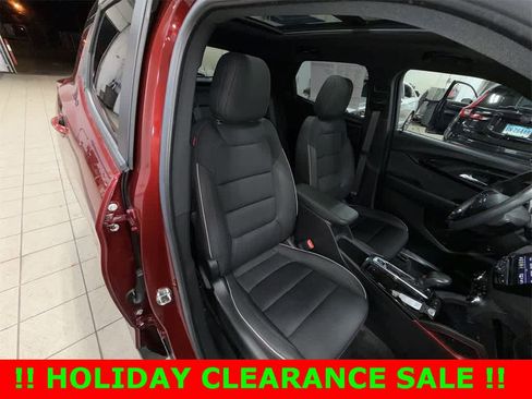 Used 2022 Chevrolet TrailBlazer RS w/ Sun and Liftgate Package image 16