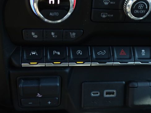 Used 2021 GMC Sierra 1500 Denali w/ Technology Package image 29