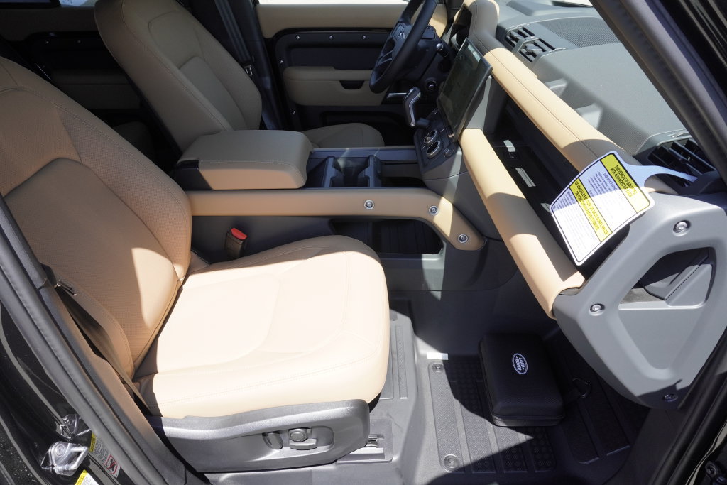 New 2026 Land Rover Defender 110 S AWD/4WD image 23