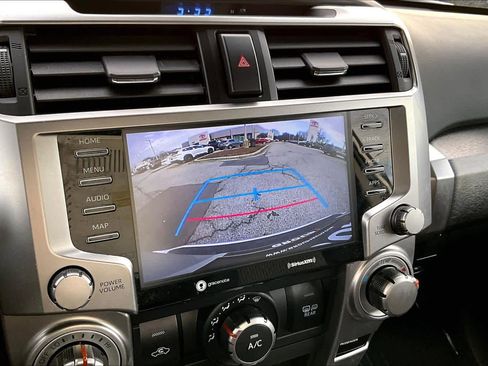 Used 2022 Toyota 4Runner SR5 image 25