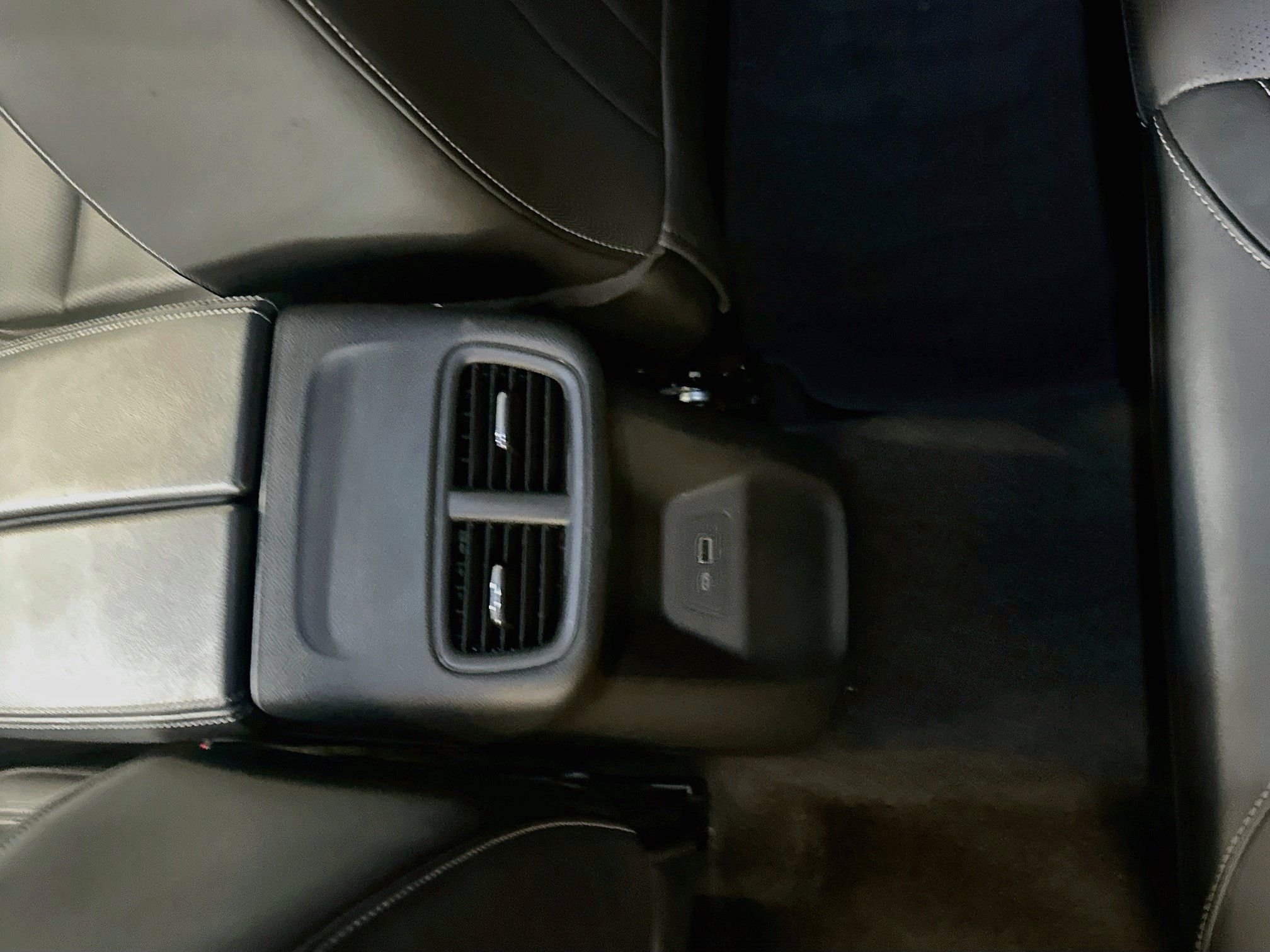 Used 2024 Buick Envision Preferred AWD/4WD image 27