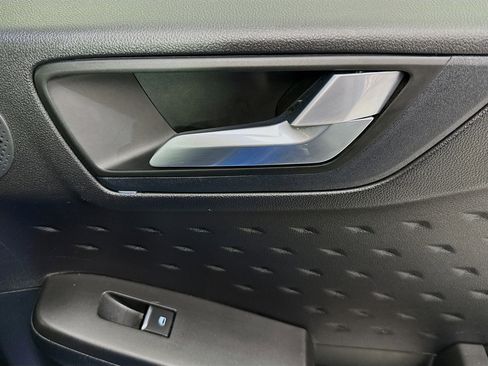 Used 2020 Ford Escape Titanium image 30