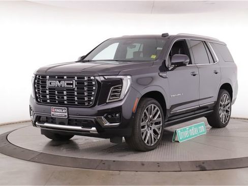 Used 2025 GMC Yukon Denali Ultimate w/ LPO, Floor Liner Package AWD/4WD image 10