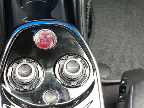 Used 2021 McLaren GT image 19