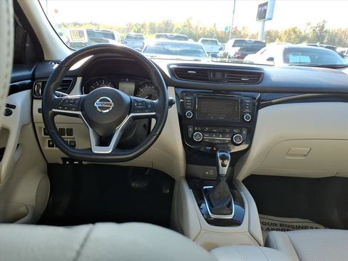 Used 2022 Nissan Rogue Sport SL image 10