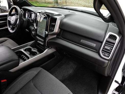 Used 2023 RAM 1500 Big Horn AWD/4WD image 23