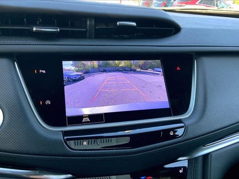 Used 2023 Cadillac XT5 Premium Luxury image 21