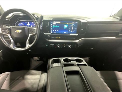 Used 2025 Chevrolet Silverado 1500 LT image 8