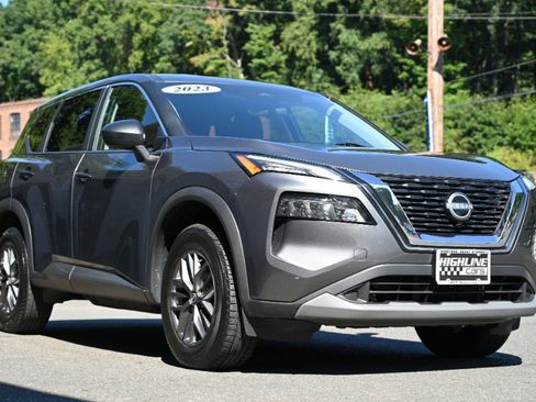 Used 2023 Nissan Rogue S FWD image 7
