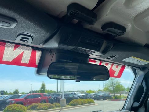 Used 2024 Jeep Wrangler Willys image 19