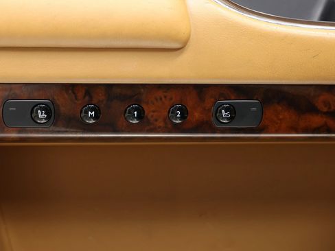 Used 2016 Rolls-Royce Ghost image 12