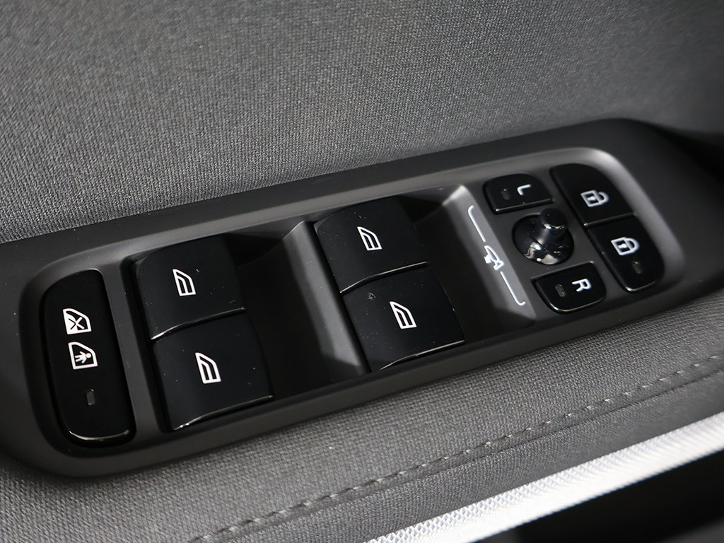 Used 2024 Polestar Polestar 2 AWD/4WD image 42