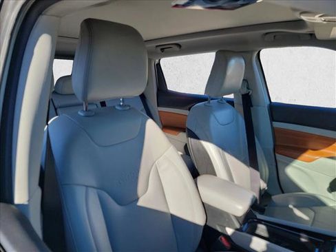 Used 2022 Jeep Compass Limited w/ Sun and Sound Group image 15