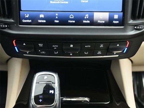 Used 2022 Maserati Levante Modena image 35