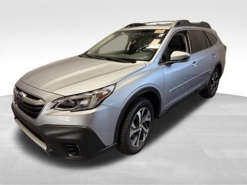 Used 2022 Subaru Outback Limited AWD/4WD image 1
