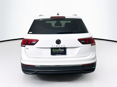 Used 2024 Volkswagen Tiguan SE FWD image 7
