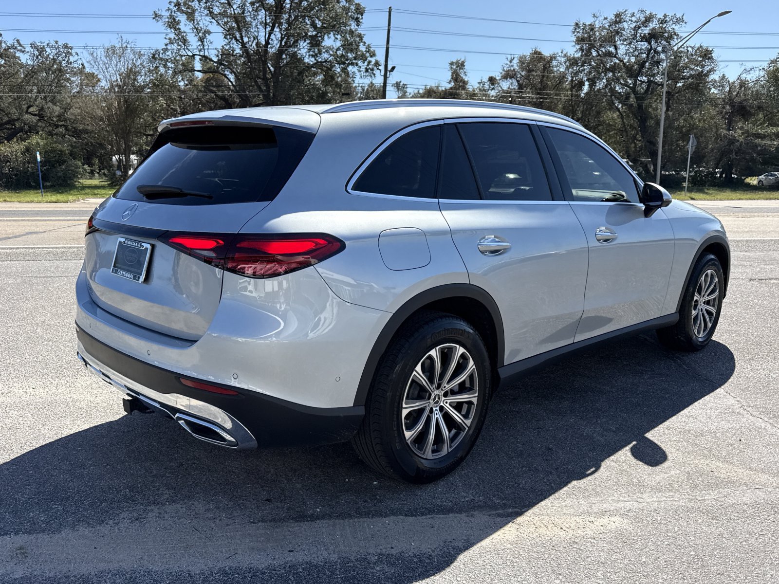 Certified 2023 Mercedes-Benz GLC 300 image 4