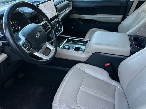 Used 2023 Ford Expedition Max Limited image 9