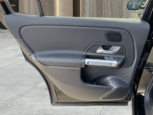 Used 2023 Mercedes-Benz EQB 350 4MATIC SUV w/ Exclusive Package image 29