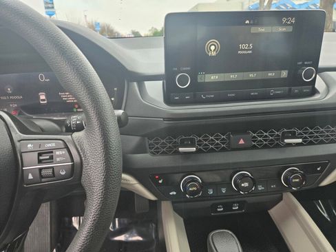 Certified 2024 Honda Accord EX image 14