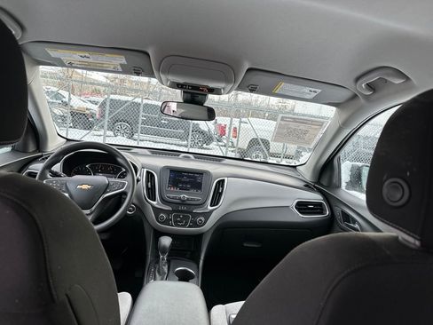 Used 2022 Chevrolet Equinox LS w/ LS Convenience Package image 23