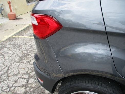 Used 2021 Ford EcoSport Titanium AWD/4WD image 18