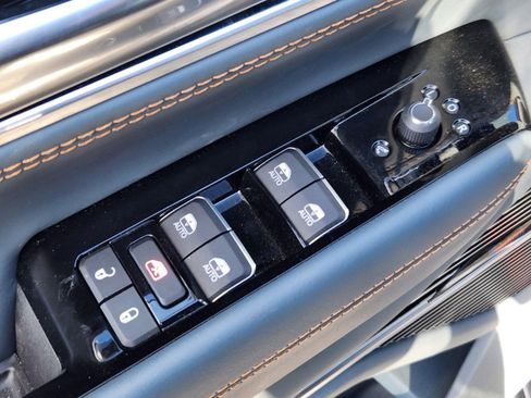 New 2024 Jeep Grand Wagoneer Series III w/ HD Trailer Tow Package image 14