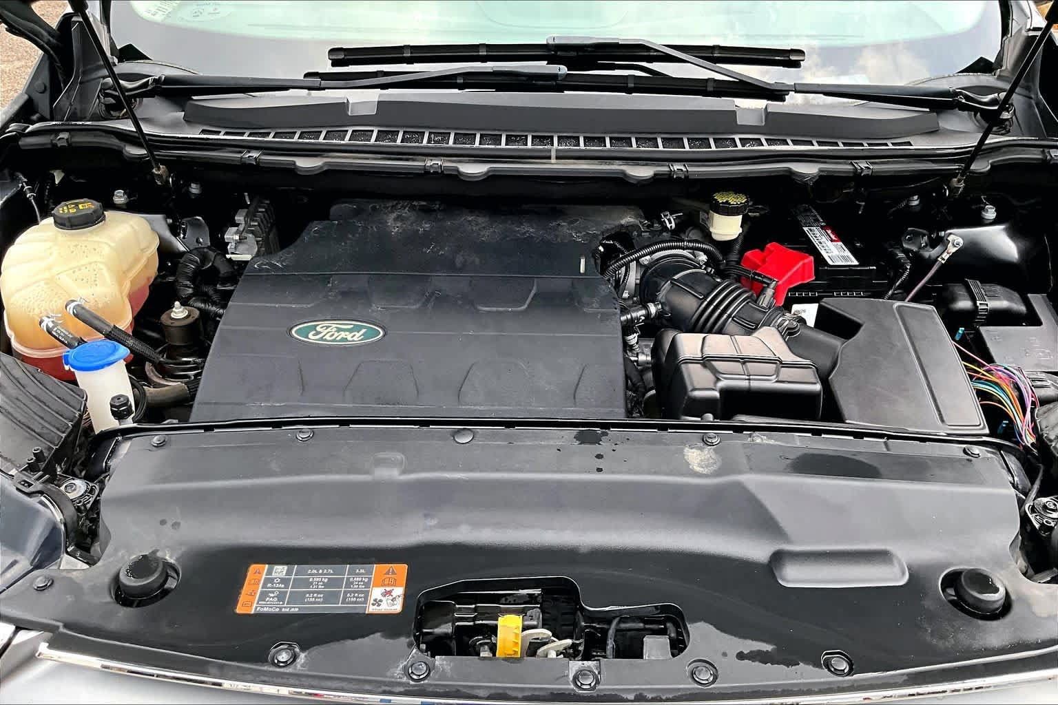 Used 2015 Ford Edge SEL w/ Equipment Group 201A FWD image 32