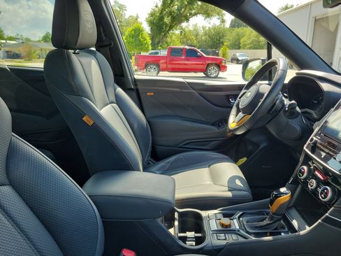 Used 2022 Subaru Forester Wilderness w/ Wilderness Package AWD/4WD image 10