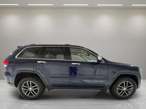 Used 2017 Jeep Grand Cherokee Limited image 2