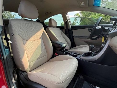 Used 2016 Hyundai Elantra SE FWD image 15