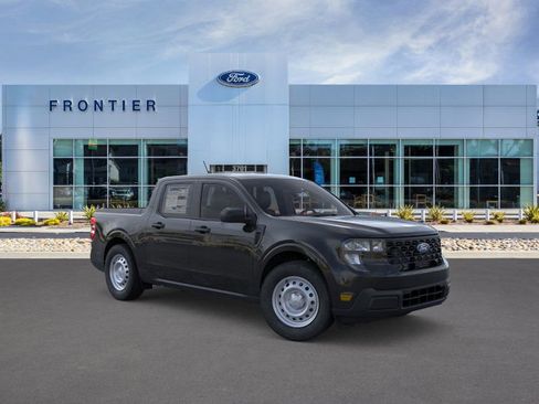 New 2025 Ford Maverick XL image 7