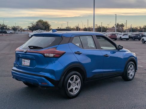 Certified 2021 Nissan Kicks S image 6
