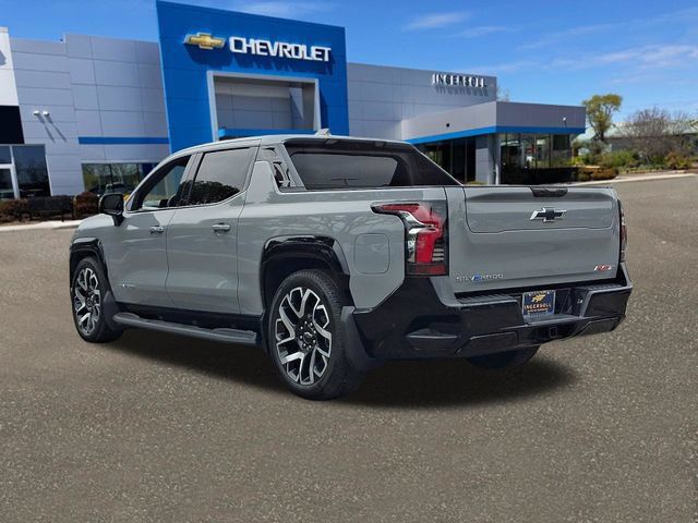 Used 2025 Chevrolet Silverado EV RST AWD/4WD image 24