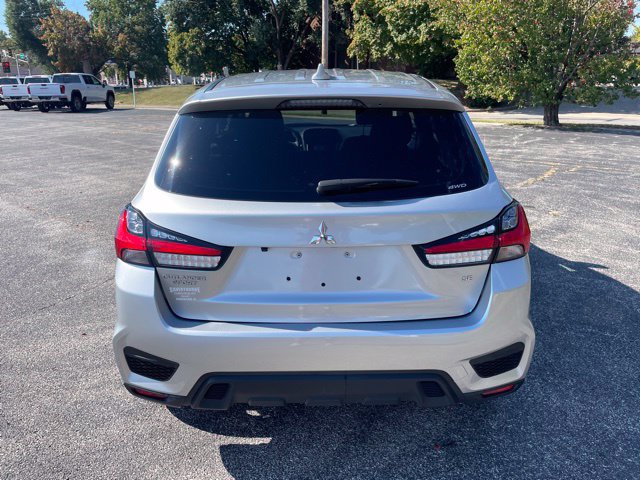 Used 2025 Mitsubishi Outlander Sport SE AWD/4WD image 6