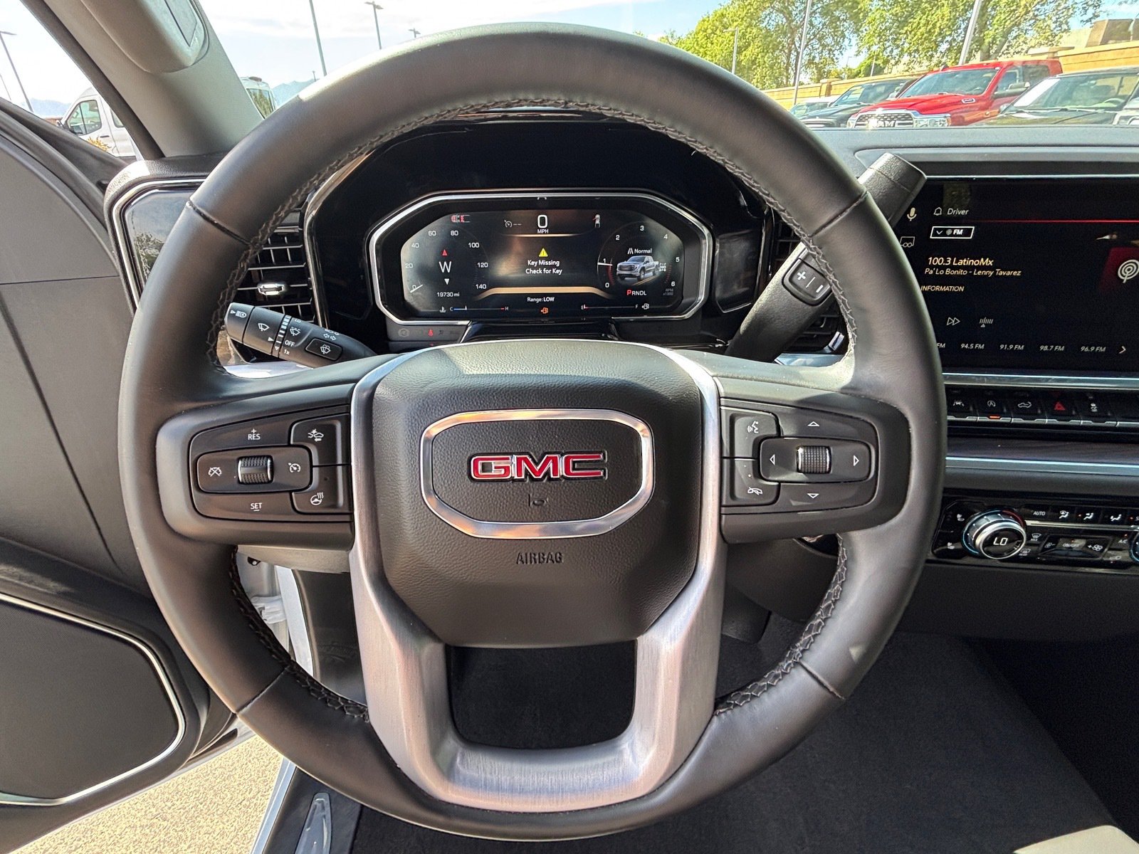 Used 2026 GMC Sierra 1500 SLT AWD/4WD image 12