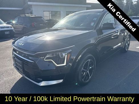 Used 2023 Kia Niro SX image 1